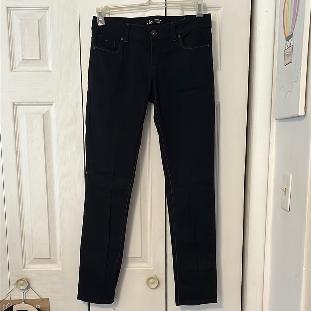 Black Skinny Jeans